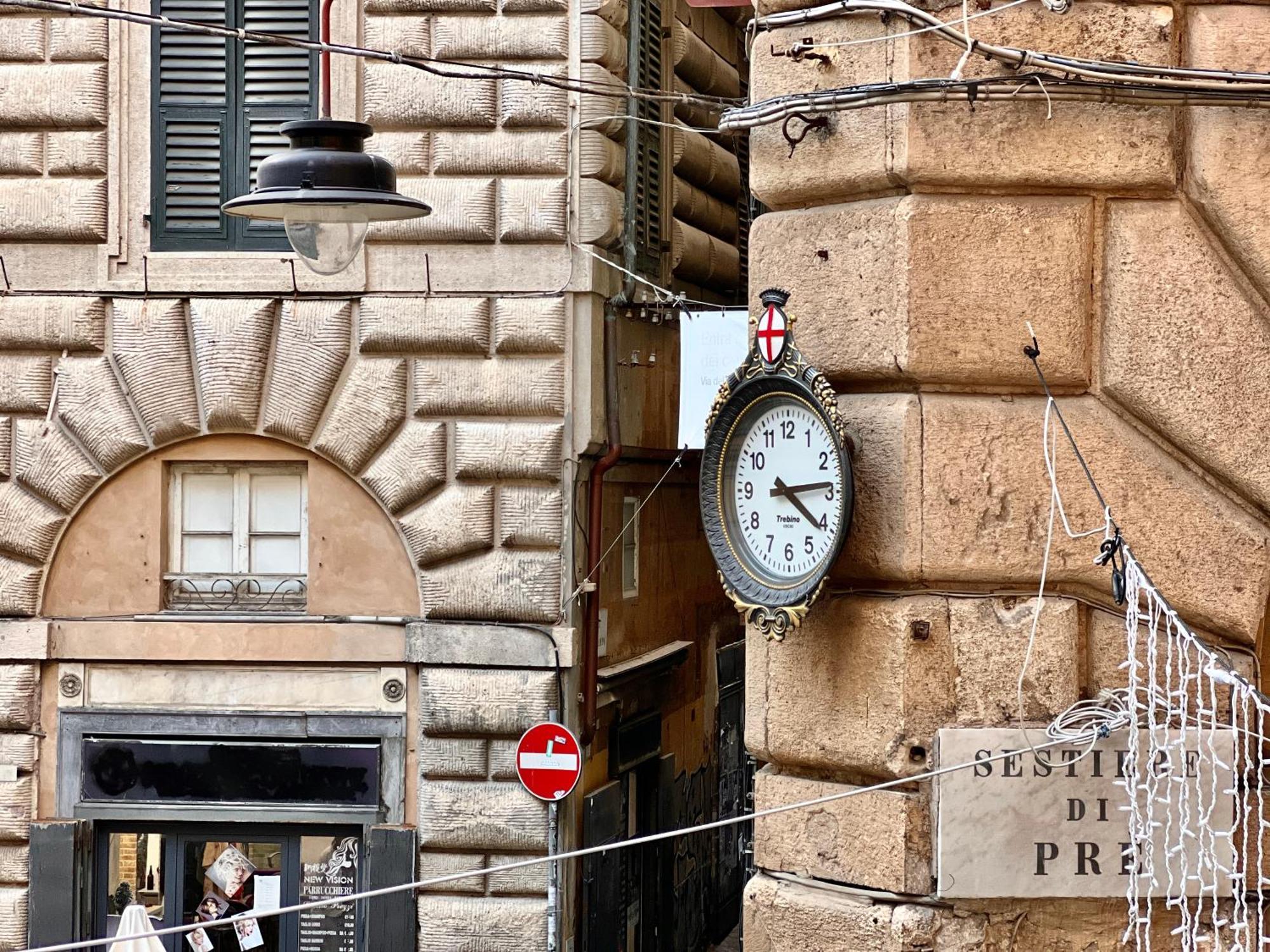 Lomellini One Apartment Genoa Bagian luar foto